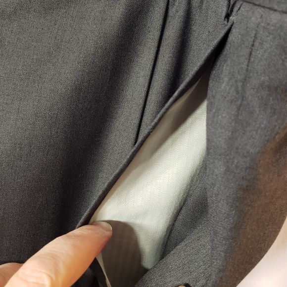 Lauren Ralph Lauren Dark Gray Cuffed, Pleated Mens Dress Slacks Size 40 W x 30 L - Picture 6 of 12